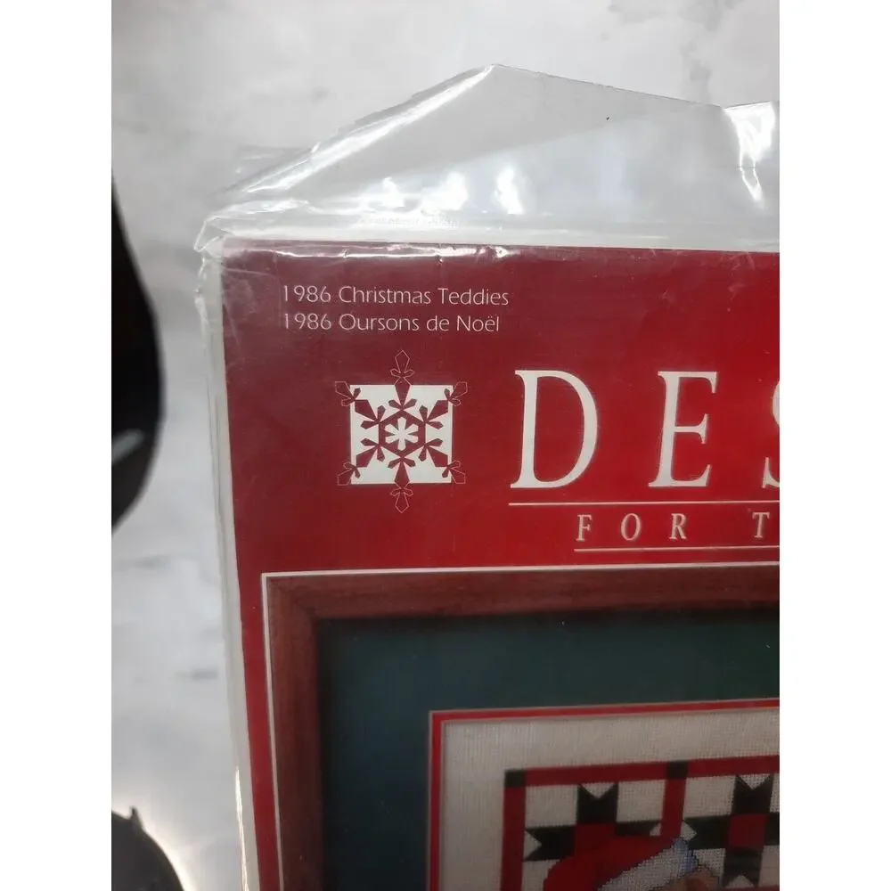 Designs For The Needle Counted Cross Stitch Kit CHRISTMAS TEDDIES 1986